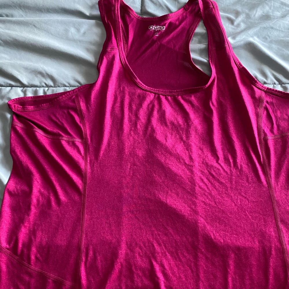 Tank top. Racerback